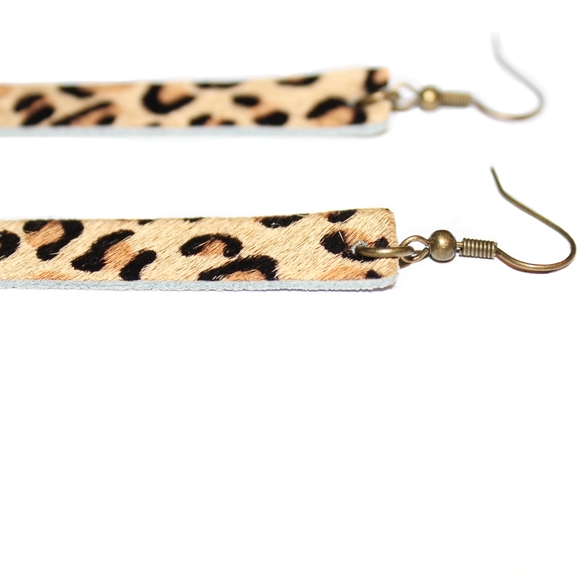 *2 for $15* Leopard Cow hide earrings - Picture 2 of 4